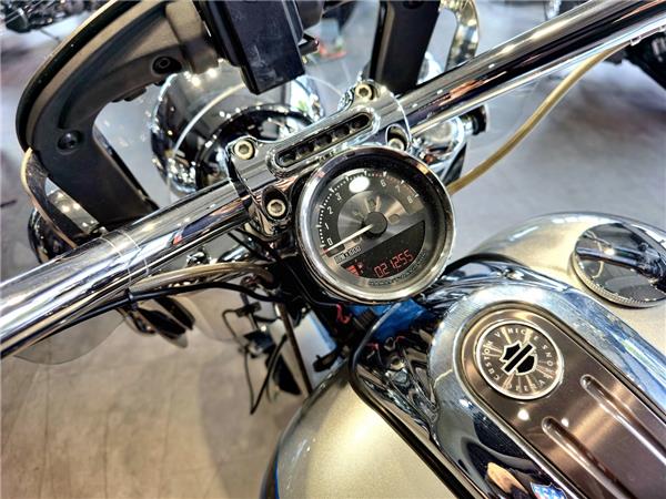 CVO Softail DeLuxe CVO De Luxe