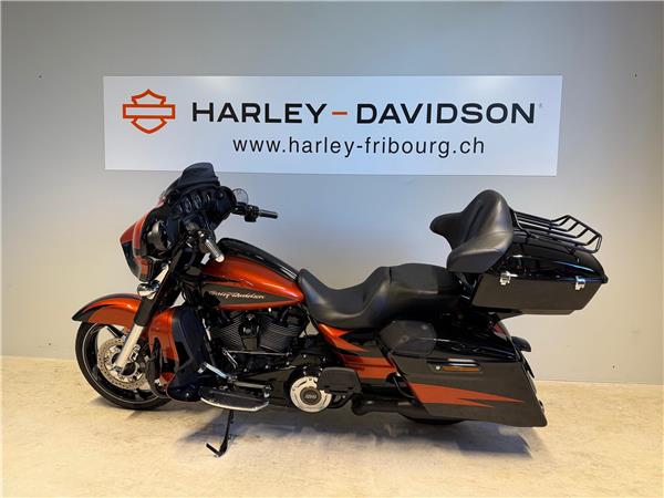 2017 HARLEY-DAVIDSON CVO FLHXSE Street Glide ABS CVO 114