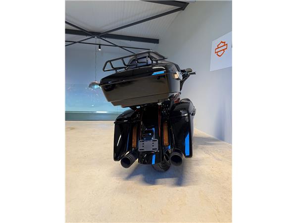 2017 HARLEY-DAVIDSON CVO FLHXSE Street Glide ABS CVO 114