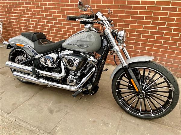 2025 HARLEY-DAVIDSON SOFTAIL FXBR BREAKOUT