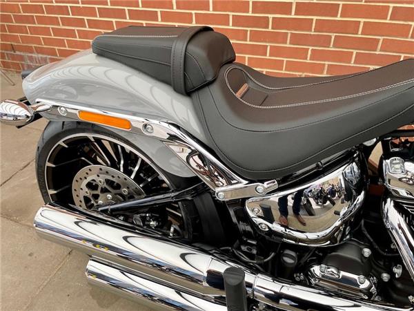 2025 HARLEY-DAVIDSON SOFTAIL FXBR BREAKOUT