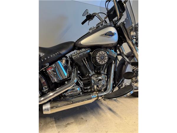 2014 HARLEY-DAVIDSON Softail FLSTC Softail Heritage Classic ABS