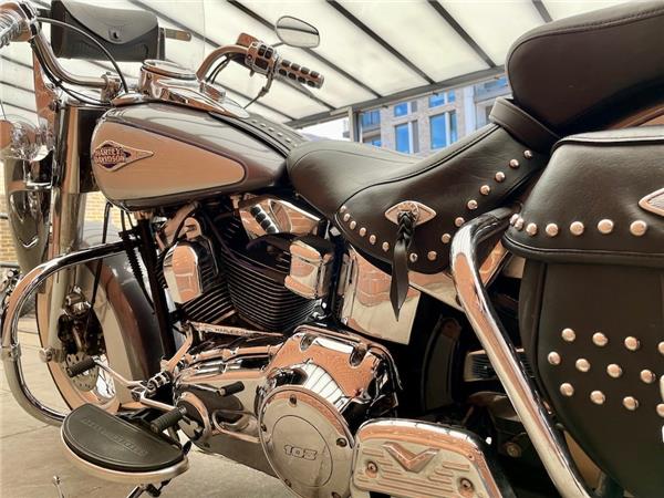 2014 HARLEY-DAVIDSON SOFTAIL FLSTC HERITAGE SOFTAIL CLASSIC