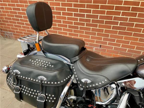 2014 HARLEY-DAVIDSON SOFTAIL FLSTC HERITAGE SOFTAIL CLASSIC