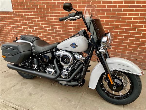 2025 HARLEY-DAVIDSON SOFTAIL FLHC HERITAGE CLASSIC