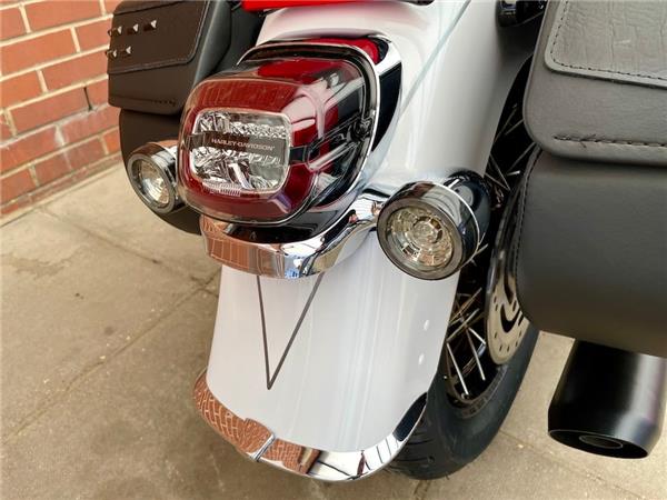 2025 HARLEY-DAVIDSON SOFTAIL FLHC HERITAGE CLASSIC