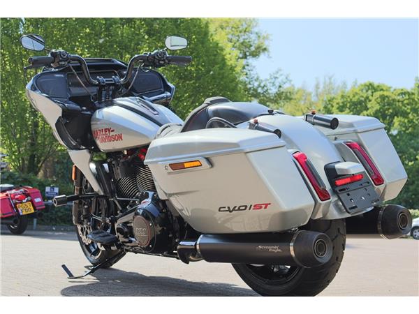 2025 HARLEY-DAVIDSON CVO ROAD GLIDE