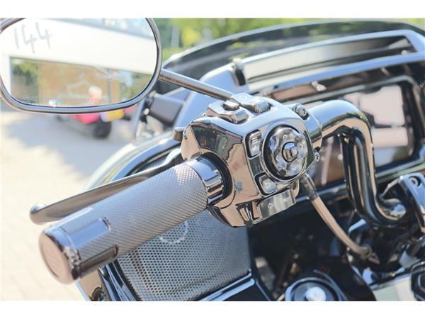 2025 HARLEY-DAVIDSON CVO ROAD GLIDE