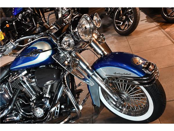 2010 HARLEY-DAVIDSON SOFTAIL FLSTC HERITAGE SOFTAIL CLASSIC
