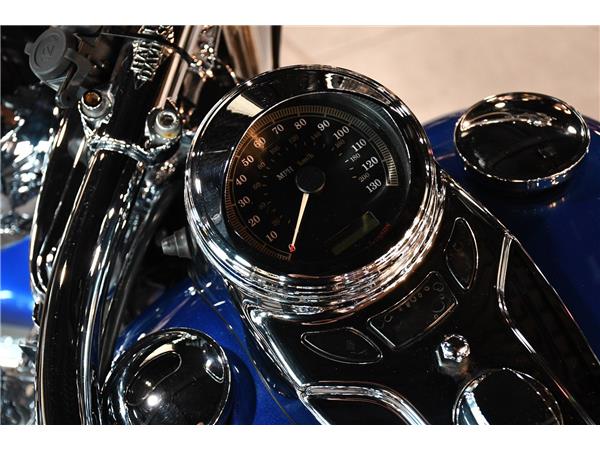 2010 HARLEY-DAVIDSON SOFTAIL FLSTC HERITAGE SOFTAIL CLASSIC