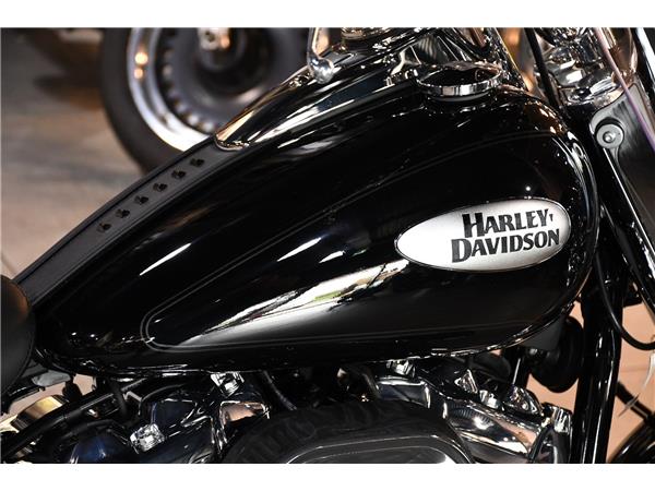 2024 HARLEY-DAVIDSON SOFTAIL FLHCS HERITAGE CLASSIC 114