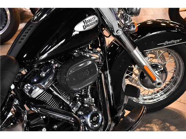 2024 HARLEY-DAVIDSON SOFTAIL FLHCS HERITAGE CLASSIC 114