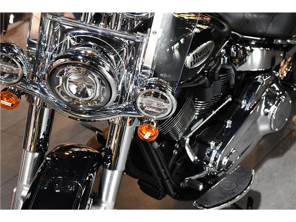 2024 HARLEY-DAVIDSON SOFTAIL FLHCS HERITAGE CLASSIC 114