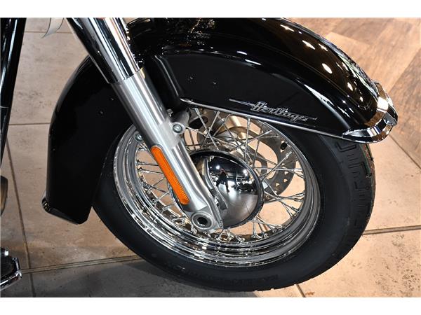 2024 HARLEY-DAVIDSON SOFTAIL FLHCS HERITAGE CLASSIC 114
