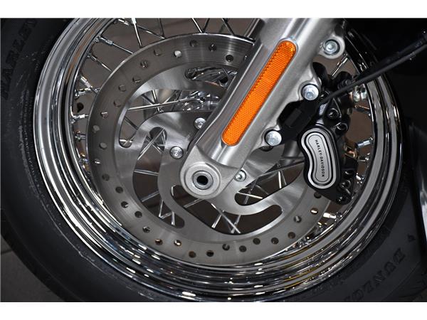 2024 HARLEY-DAVIDSON SOFTAIL FLHCS HERITAGE CLASSIC 114