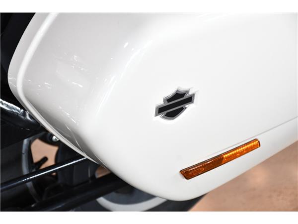 2023 HARLEY-DAVIDSON SOFTAIL FLSB SPORT GLIDE