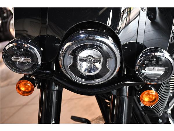 2022 HARLEY-DAVIDSON SOFTAIL FLHCS HERITAGE CLASSIC 114
