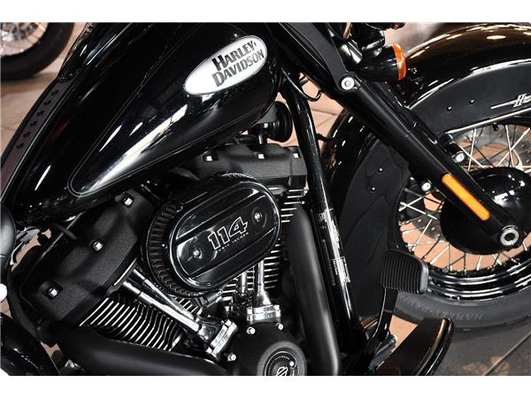 2022 HARLEY-DAVIDSON SOFTAIL FLHCS HERITAGE CLASSIC 114