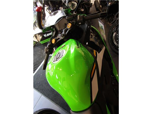 2024 Kawasaki Ninja ZX-4RR