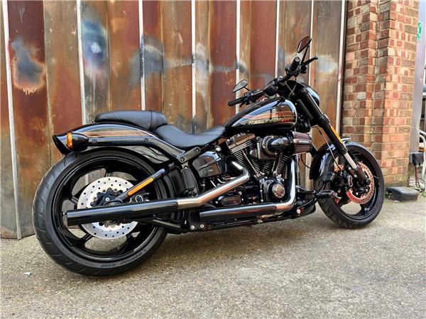 2017 Harley-Davidson CVO
