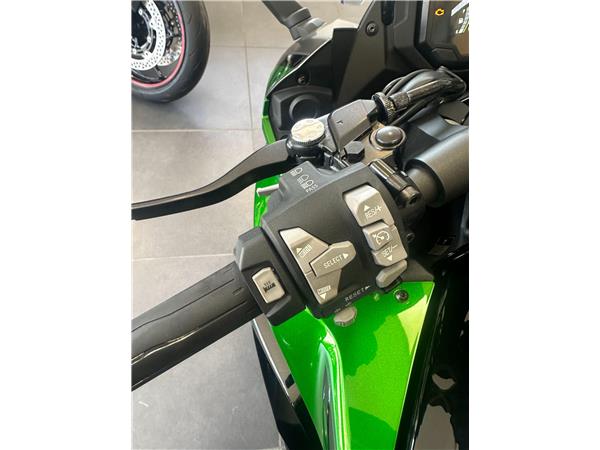 2024 Kawasaki Ninja 1000SX