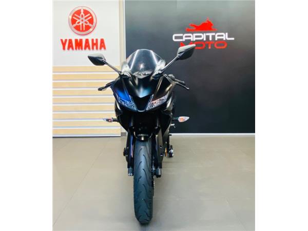 2023 Yamaha R-125 BLACK