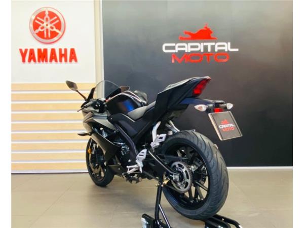 2023 Yamaha R-125 BLACK