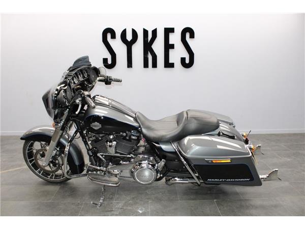 2021 Harley-Davidson Street Glide Special