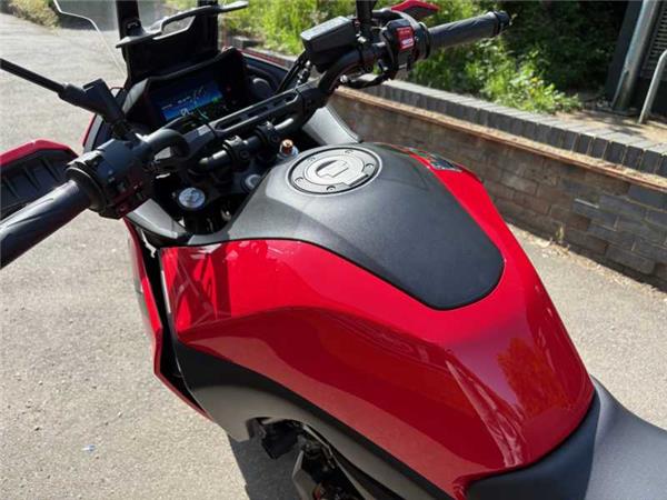 2023 Yamaha TRACER 7 RED