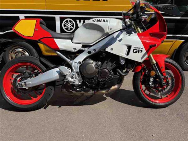 2024 Yamaha XSR900 GP WHITE