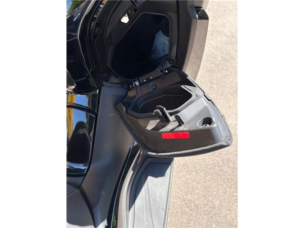 2023 Yamaha X-MAX 300 TECH MAX GREY