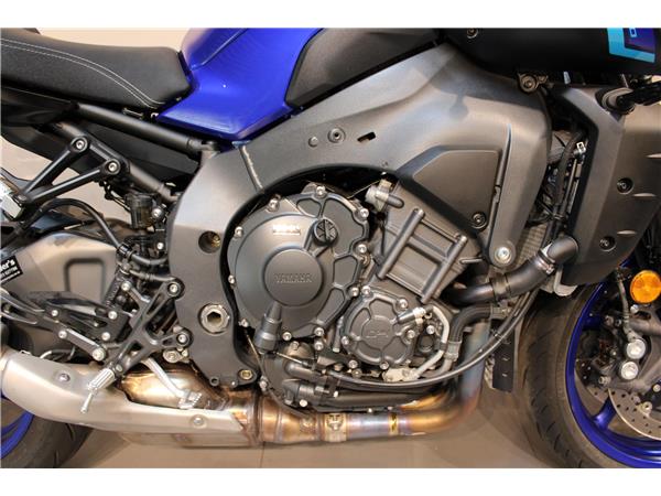 YAMAHA MT-10