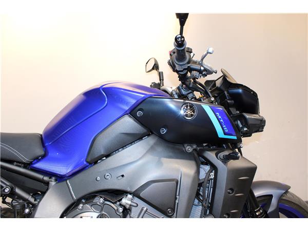 YAMAHA MT-10