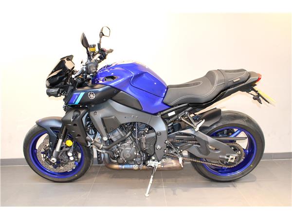 YAMAHA MT-10