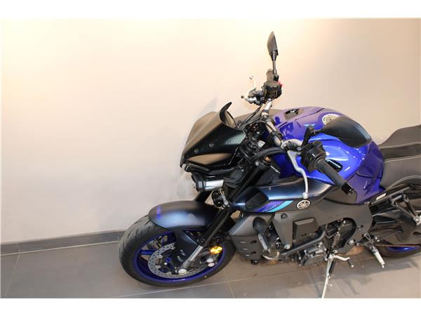 YAMAHA MT-10