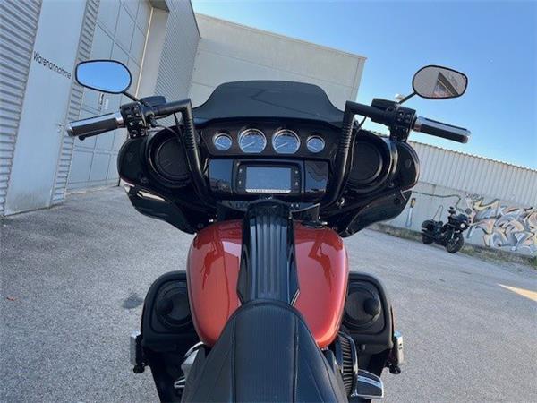2017 Harley-Davidson CVO Street Glide FLHXSE