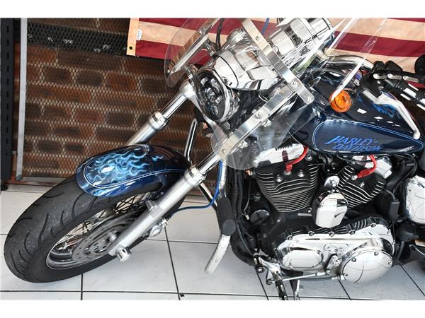 2012 HARLEY-DAVIDSON SPORTSTER XL1200C CUSTOM