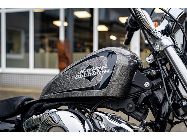 Harley-Davidson Kiel Sportster Seventy-Two XL1200V- HARD CANDY CUSTOM