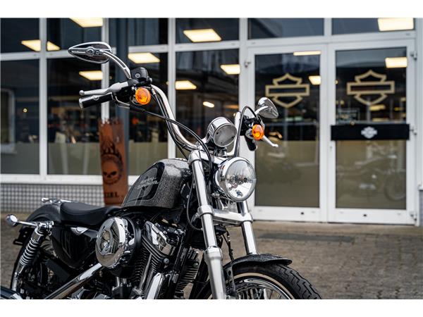 Harley-Davidson Kiel Sportster Seventy-Two XL1200V- HARD CANDY CUSTOM