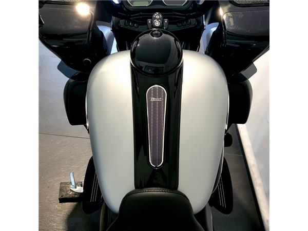 HARLEY-DAVIDSON ROAD GLIDE SPECIAL