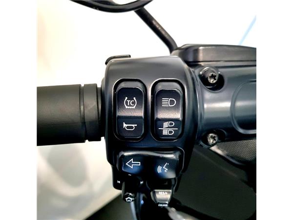 HARLEY-DAVIDSON ROAD GLIDE SPECIAL