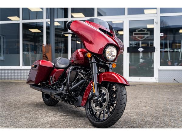 Harley-Davidson Kiel FLHXS Street Glide 107 cui - Jekill & Hyde -