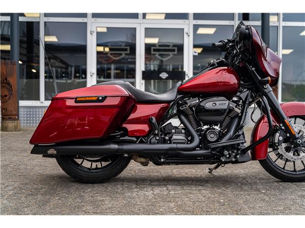 Harley-Davidson Kiel FLHXS Street Glide 107 cui - Jekill & Hyde -