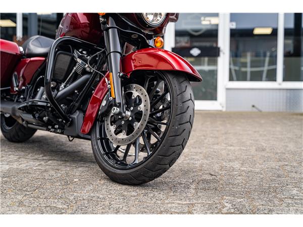 Harley-Davidson Kiel FLHXS Street Glide 107 cui - Jekill & Hyde -