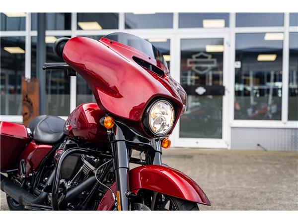 Harley-Davidson Kiel FLHXS Street Glide 107 cui - Jekill & Hyde -
