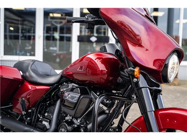 Harley-Davidson Kiel FLHXS Street Glide 107 cui - Jekill & Hyde -