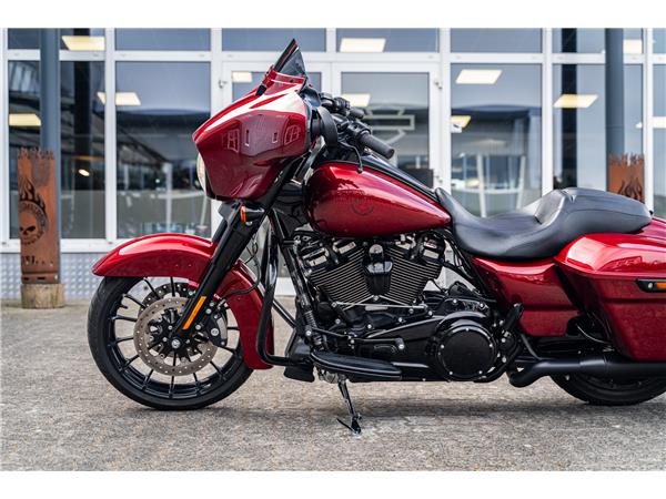Harley-Davidson Kiel FLHXS Street Glide 107 cui - Jekill & Hyde -