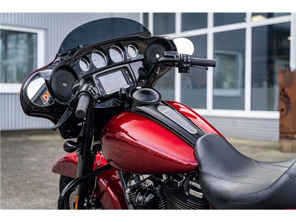 Harley-Davidson Kiel FLHXS Street Glide 107 cui - Jekill & Hyde -