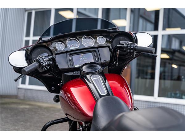 Harley-Davidson Kiel FLHXS Street Glide 107 cui - Jekill & Hyde -