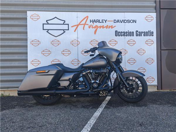 2017 HARLEY-DAVIDSON ROAD KING